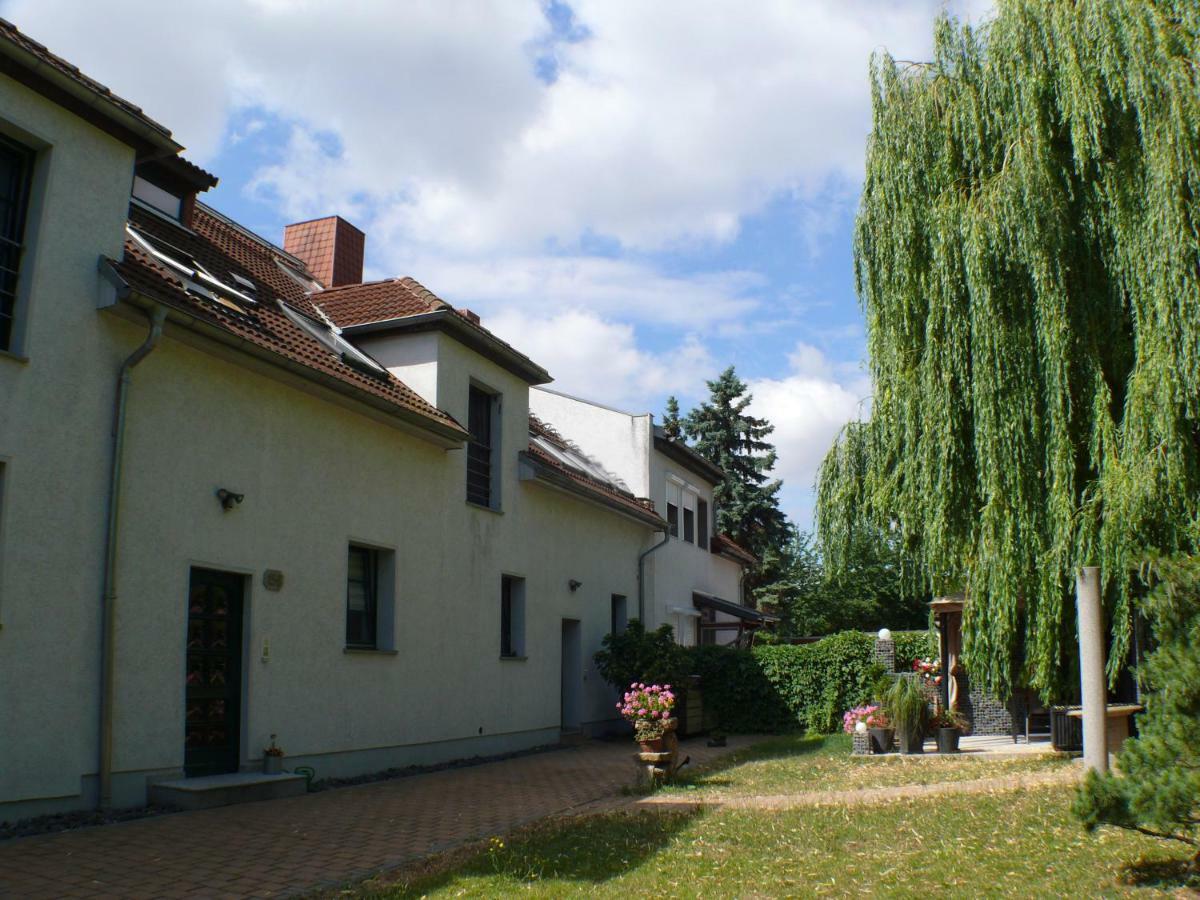 Apartment Im Gruenen Mit Anbindung Ans Zentrum Ερφούρτη Εξωτερικό φωτογραφία